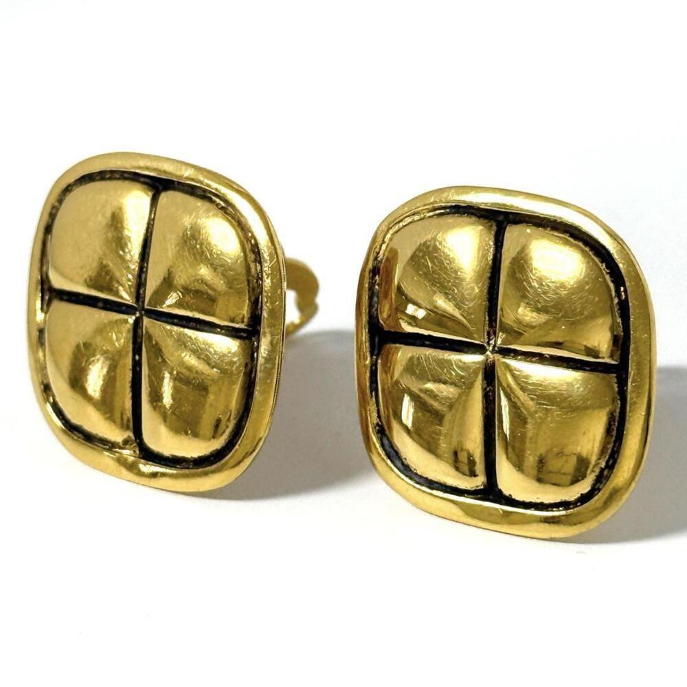 Chanel Clip-On Earrings Metal #208174C66B - Picture 3 of 9